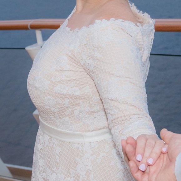 BHLDN Wedding Justine Gown Ivory Lace Over Cream - Picture 6 of 15